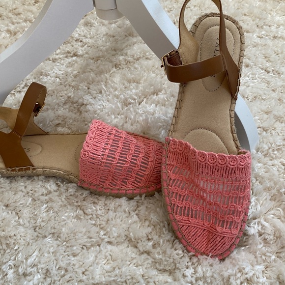 Talbots IZZY CORDED ESPADRILLE FLATS Color is Sunset Rose Size 9 - Picture 3 of 9